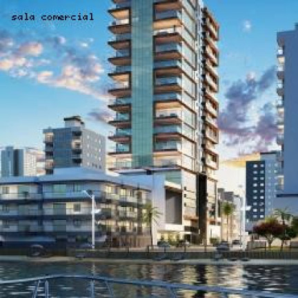 Apartamento com 4 Quartos à Venda, 213 m² em Meia Praia - Itapema