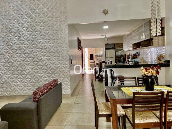 Casa com 3 Quartos à Venda, 223 m² em Setor Coimbra - Goiânia