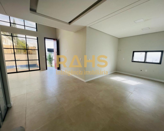 Imagem Casa com 3 Quartos à Venda, 150 m² em América - Joinville