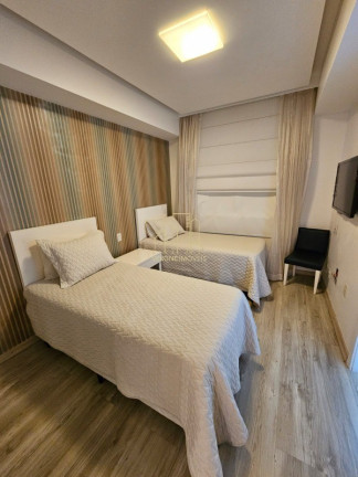 Imagem Imóvel com 3 Quartos à Venda, 235 m² em Horto Florestal - Salvador Imagem Imóvel com 3 Quartos à Venda, 235 m² em Horto Florestal - Salvador