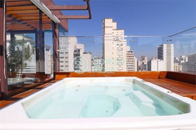 Imagem Cobertura com 4 Quartos à Venda ou Locação, 600 m² em Jardim América - São Paulo