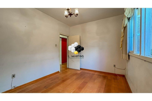 Imagem Casa com 4 Quartos à Venda, 245 m² em Petrópolis - Porto Alegre Imagem Casa com 4 Quartos à Venda, 245 m² em Petrópolis - Porto Alegre