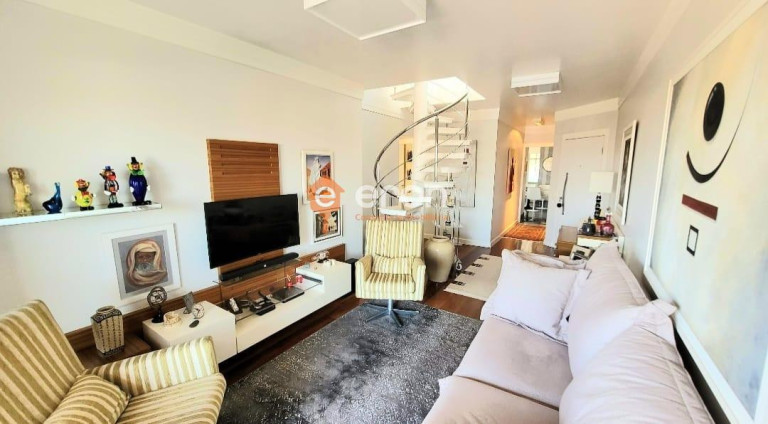 Imagem Apartamento com 3 Quartos à Venda, 220 m²