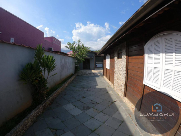 Imagem Casa com 4 Quartos à Venda, 550 m² em Horto Florestal - Ubatuba Imagem Casa com 4 Quartos à Venda, 550 m² em Horto Florestal - Ubatuba