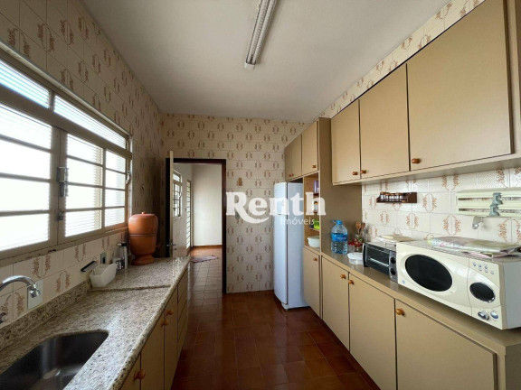 Imagem Casa com 4 Quartos à Venda, 259 m² em Vila Aparecida - Rio Claro