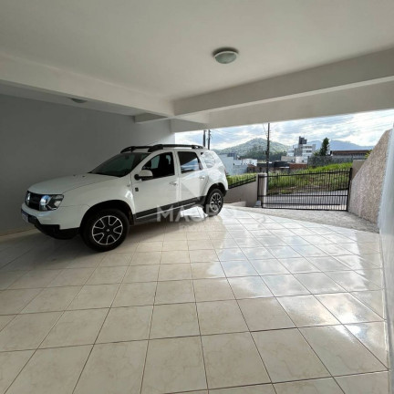 Imagem Casa com 3 Quartos à Venda, 193 m² em Amizade - Jaraguá Do Sul