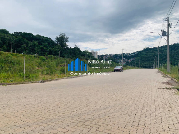 Imagem Terreno à Venda, 200 m² em Barracão - Bento Gonçalves Imagem Terreno à Venda, 200 m² em Barracão - Bento Gonçalves