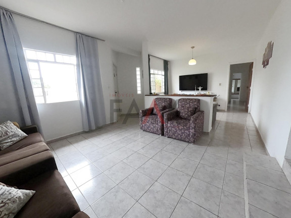 Imagem Casa com 3 Quartos à Venda, 167 m² em Alto Da Xv - Guarapuava