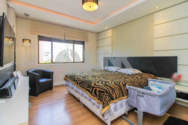 Imagem Apartamento com 3 Quartos à Venda, 182 m² em Petrópolis - Porto Alegre Imagem Apartamento com 3 Quartos à Venda, 182 m² em Petrópolis - Porto Alegre