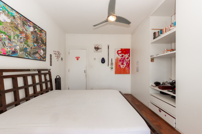 Imagem Casa com 3 Quartos à Venda, 333 m² em Sumaré - São Paulo Imagem Casa com 3 Quartos à Venda, 333 m² em Sumaré - São Paulo