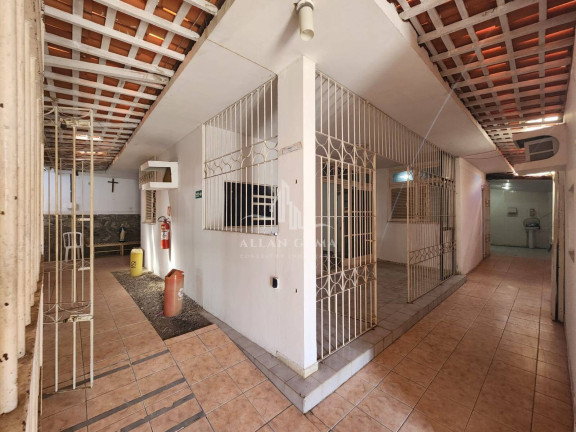 Imóvel Comercial para Alugar, 350 m² em Gruta De Lourdes - Maceió