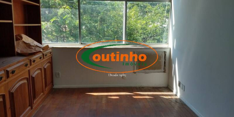 Imagem Apartamento com 4 Quartos à Venda, 125 m² em Tijuca - Rio De Janeiro Imagem Apartamento com 4 Quartos à Venda, 125 m² em Tijuca - Rio De Janeiro