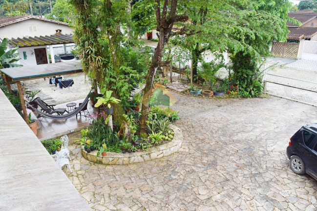 Imagem Edifício Residencial com 10 Quartos à Venda, 440 m² em Jardim Samambaia - Ubatuba Imagem Edifício Residencial com 10 Quartos à Venda, 440 m² em Jardim Samambaia - Ubatuba