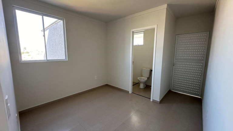 Imagem Imóvel com 2 Quartos à Venda, 65 m² em Cabral - Contagem