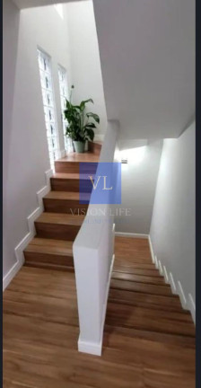 Imagem Casa com 3 Quartos à Venda, 141 m² em Santa Cândida - Curitiba Imagem Casa com 3 Quartos à Venda, 141 m² em Santa Cândida - Curitiba