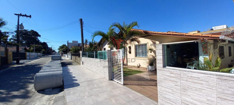 Imagem Casa com 3 Quartos à Venda, 100 m² em Centro - Penha Imagem Casa com 3 Quartos à Venda, 100 m² em Centro - Penha