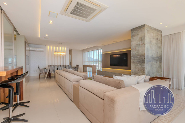 Imagem Apartamento com 4 Quartos à Venda, 237 m² em Centro - Balneário Camboriú Imagem Apartamento com 4 Quartos à Venda, 237 m² em Centro - Balneário Camboriú