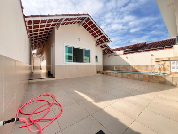 Casa com 3 Quartos à Venda,  em Real - Praia Grande