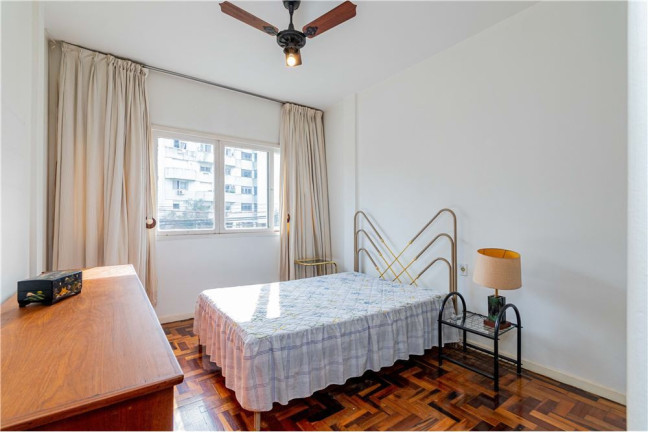 Imagem Imóvel com 2 Quartos à Venda, em Petrópolis - Porto Alegre Imagem Imóvel com 2 Quartos à Venda, em Petrópolis - Porto Alegre