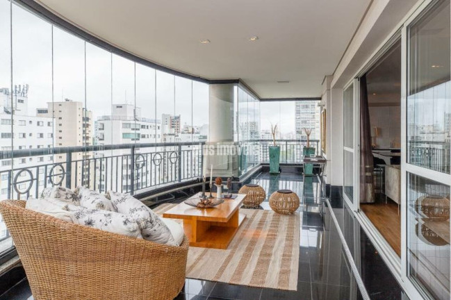 Apartamento com 4 Quartos à Venda, 308 m² em Moema - São Paulo