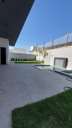 Imagem Casa com 3 Quartos à Venda, 457 m² em Condomínio Florais Itália - Cuiabá