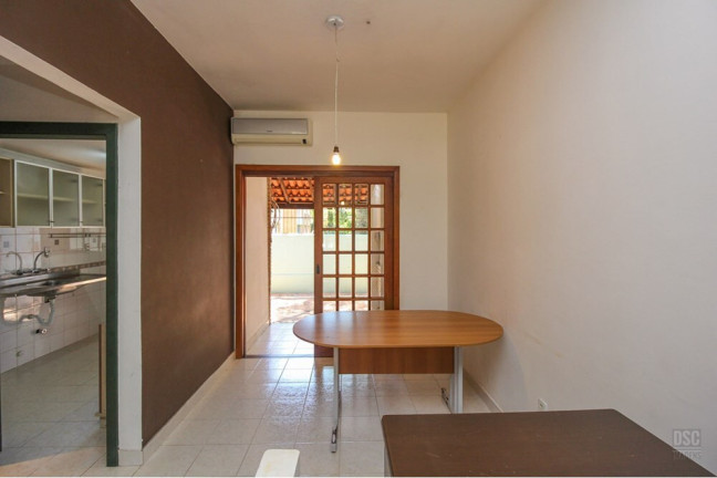 Imagem Casa com 2 Quartos à Venda, 95 m² em Cavalhada - Porto Alegre