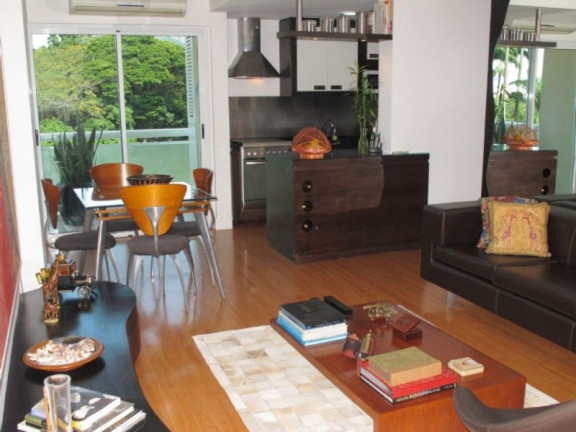 Imagem Imóvel com 3 Quartos para Alugar, 250 m² em Jardim Botânico - Rio De Janeiro Imagem Imóvel com 3 Quartos para Alugar, 250 m² em Jardim Botânico - Rio De Janeiro