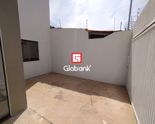 Imagem Casa com 2 Quartos à Venda,  em Jardim Primavera - Montes Claros