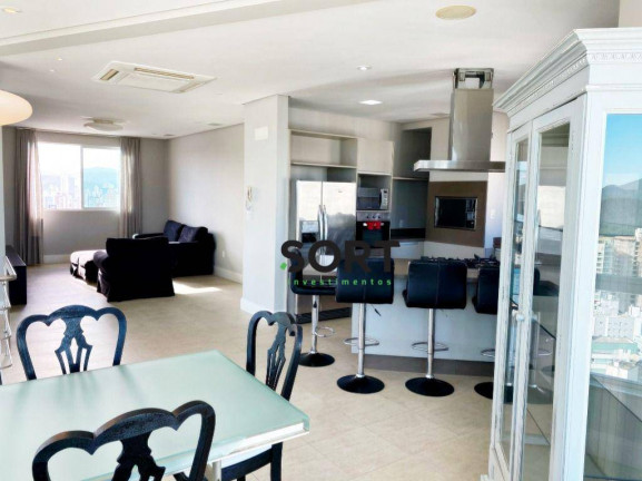 Imagem Cobertura com 3 Quartos à Venda, 258 m² em Centro - Balneário Camboriú