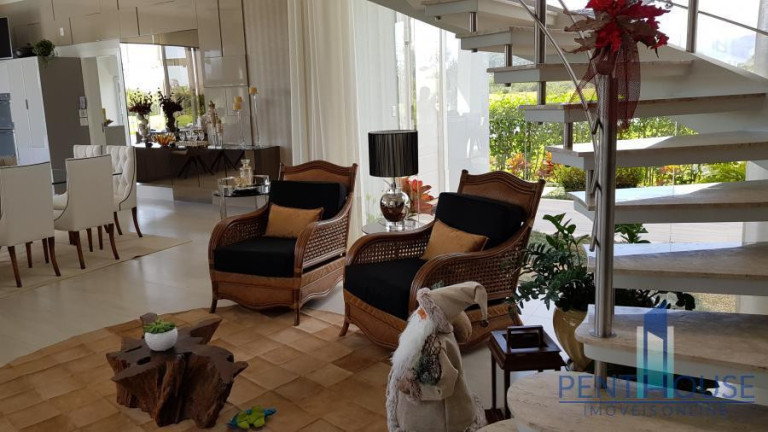Imagem Casa com 4 Quartos à Venda, 930 m² em Centro - Camboriú Imagem Casa com 4 Quartos à Venda, 930 m² em Centro - Camboriú