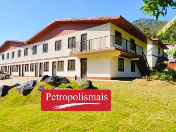 Apartamento com 2 Quartos à Venda,  em São Sebastião - Petrópolis