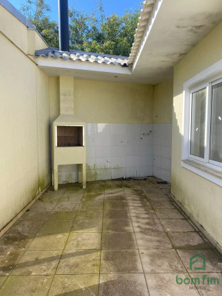 Imagem Casa com 2 Quartos à Venda, 60 m² em Olaria - Canoas