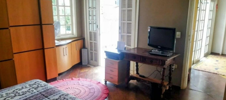 Imagem Casa com 5 Quartos à Venda, 540 m² em Uberaba - Curitiba