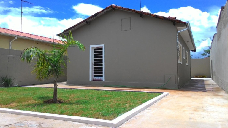 Imagem Casa com 3 Quartos à Venda, 141 m² em Vila Brasil - Pirassununga Imagem Casa com 3 Quartos à Venda, 141 m² em Vila Brasil - Pirassununga