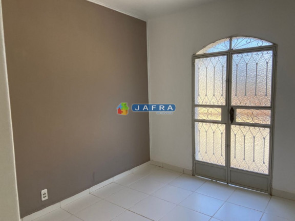 Imagem Casa com 5 Quartos para Alugar, 263 m² em Centro - Paraíba Do Sul
