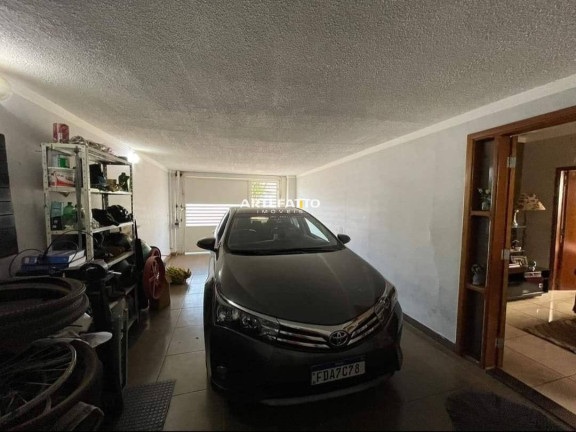 Imagem Casa com 3 Quartos à Venda, 450 m²