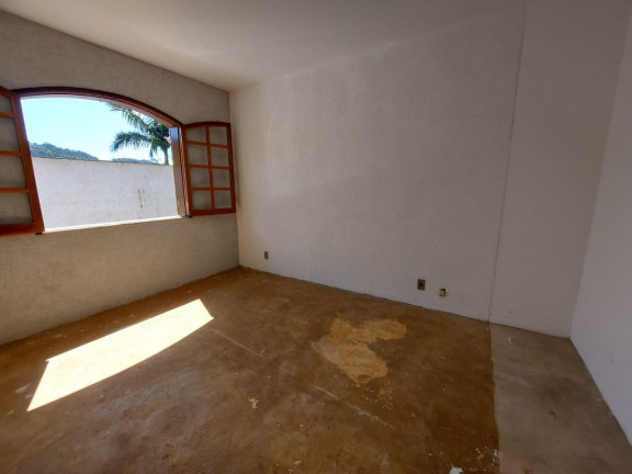 Imagem Casa com 3 Quartos à Venda, 166 m² em Carlos Guinle - Teresópolis