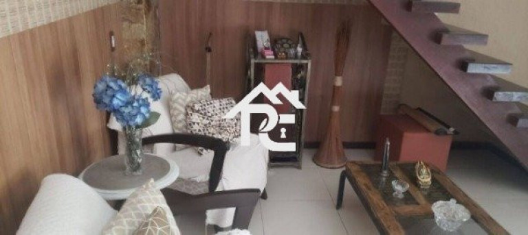 Imagem Casa com 5 Quartos à Venda, 360 m² em Maravista - Niterói