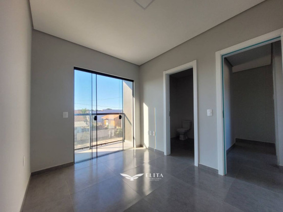 Imagem Sobrado com 3 Quartos à Venda, 79 m² em Centro - Barra Velha