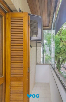 Imagem Imóvel com 3 Quartos à Venda, 225 m² em Petrópolis - Porto Alegre Imagem Imóvel com 3 Quartos à Venda, 225 m² em Petrópolis - Porto Alegre