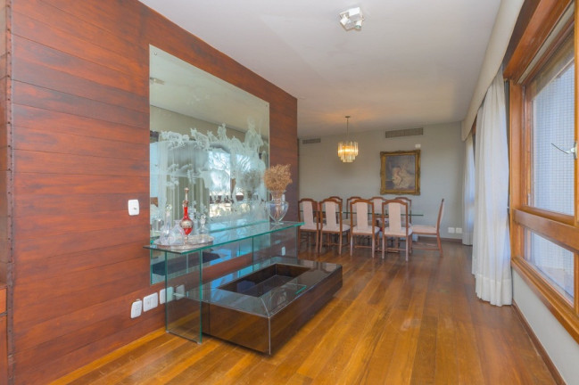 Imagem Apartamento com 3 Quartos à Venda, 350 m² em Rio Branco - Porto Alegre