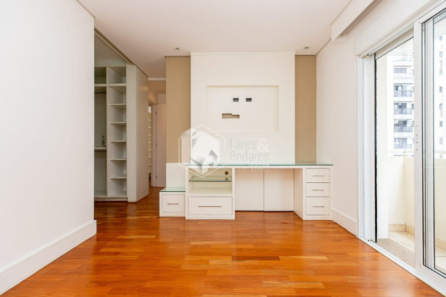 Imagem Apartamento com 3 Quartos à Venda, 158 m² em Moema - São Paulo Imagem Apartamento com 3 Quartos à Venda, 158 m² em Moema - São Paulo