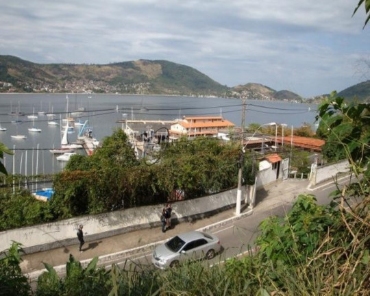 Imagem Terreno à Venda, em São Francisco - Niterói Imagem Terreno à Venda, em São Francisco - Niterói