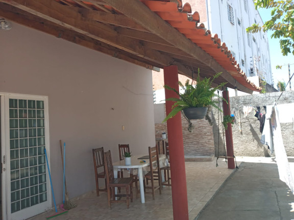 Imagem Casa com 5 Quartos à Venda, 300 m² em Lourival Parente - Teresina