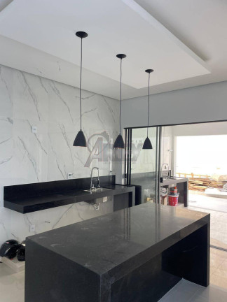 Imagem Casa com 3 Quartos à Venda, 360 m² em Todos Os Santos - Montes Claros Imagem Casa com 3 Quartos à Venda, 360 m² em Todos Os Santos - Montes Claros