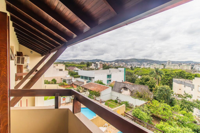 Imagem Casa com 4 Quartos à Venda, 290 m² em Petrópolis - Porto Alegre