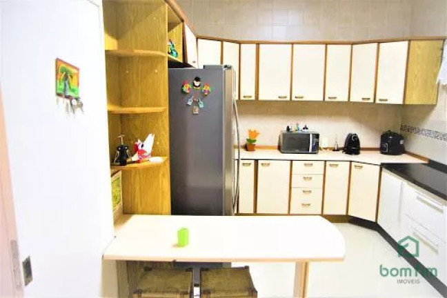 Imagem Casa com 4 Quartos à Venda, 298 m² em Espírito Santo - Porto Alegre
