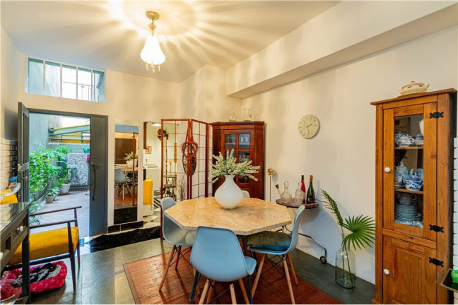 Apartamento com 2 Quartos à Venda, 110 m² em Independência - Porto Alegre