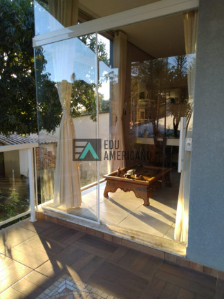 Casa com 3 Quartos à Venda, 250 m² em Vila Santista - Atibaia