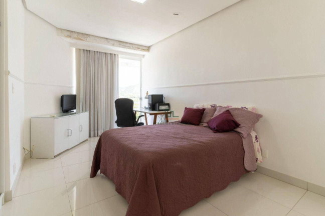 Imagem Casa com 3 Quartos à Venda, 275 m² em Pendotiba - Niterói